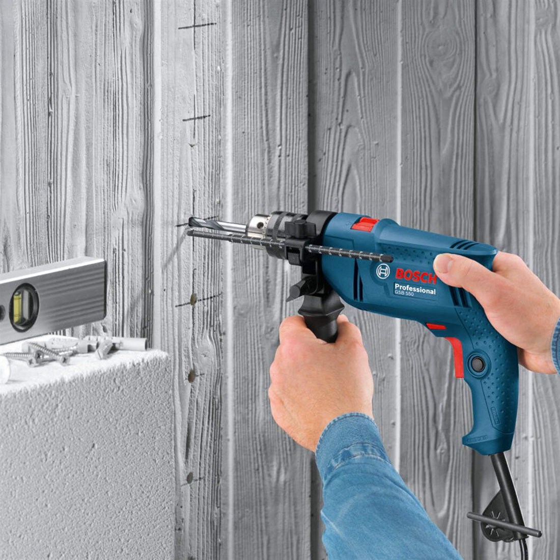  Bosch Gsb 550 Profesyonel Darbeli Matkap + X-line 41 Parça Delme&vidalama Seti 06011A1003 